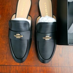 NWT Coach Outlet Samie Slide